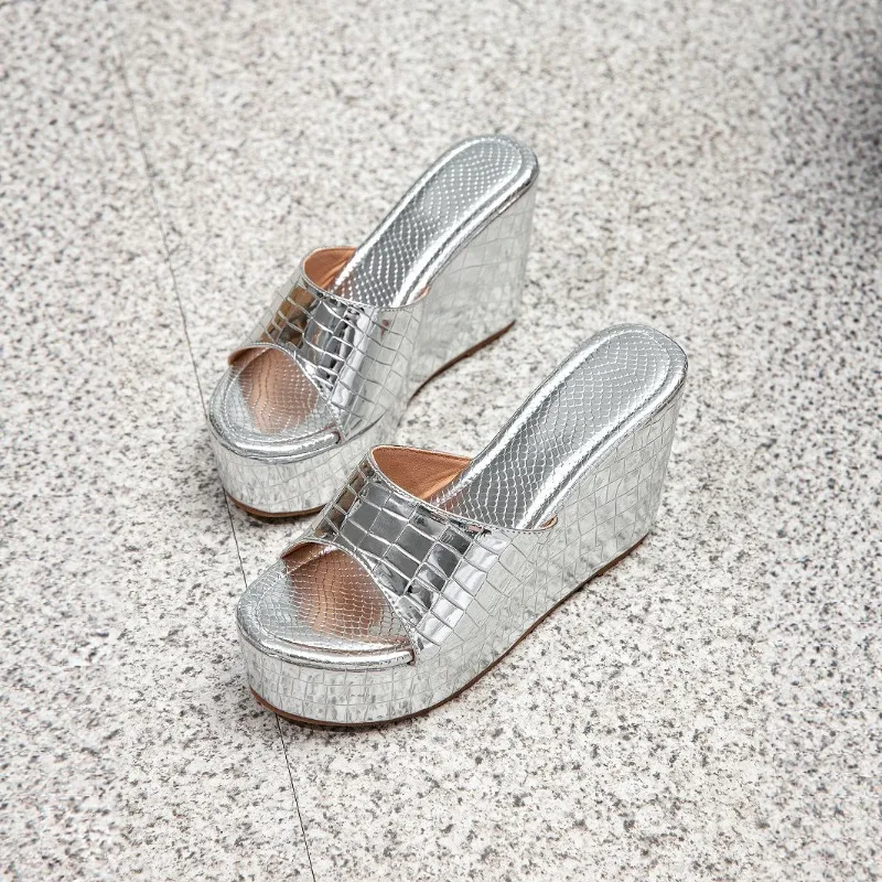 

Women's Silver Platform Sandals High Heels Slip on Elegant Casual Beach Slides Patent Leather Thick-soled Wedge Slippers Women's