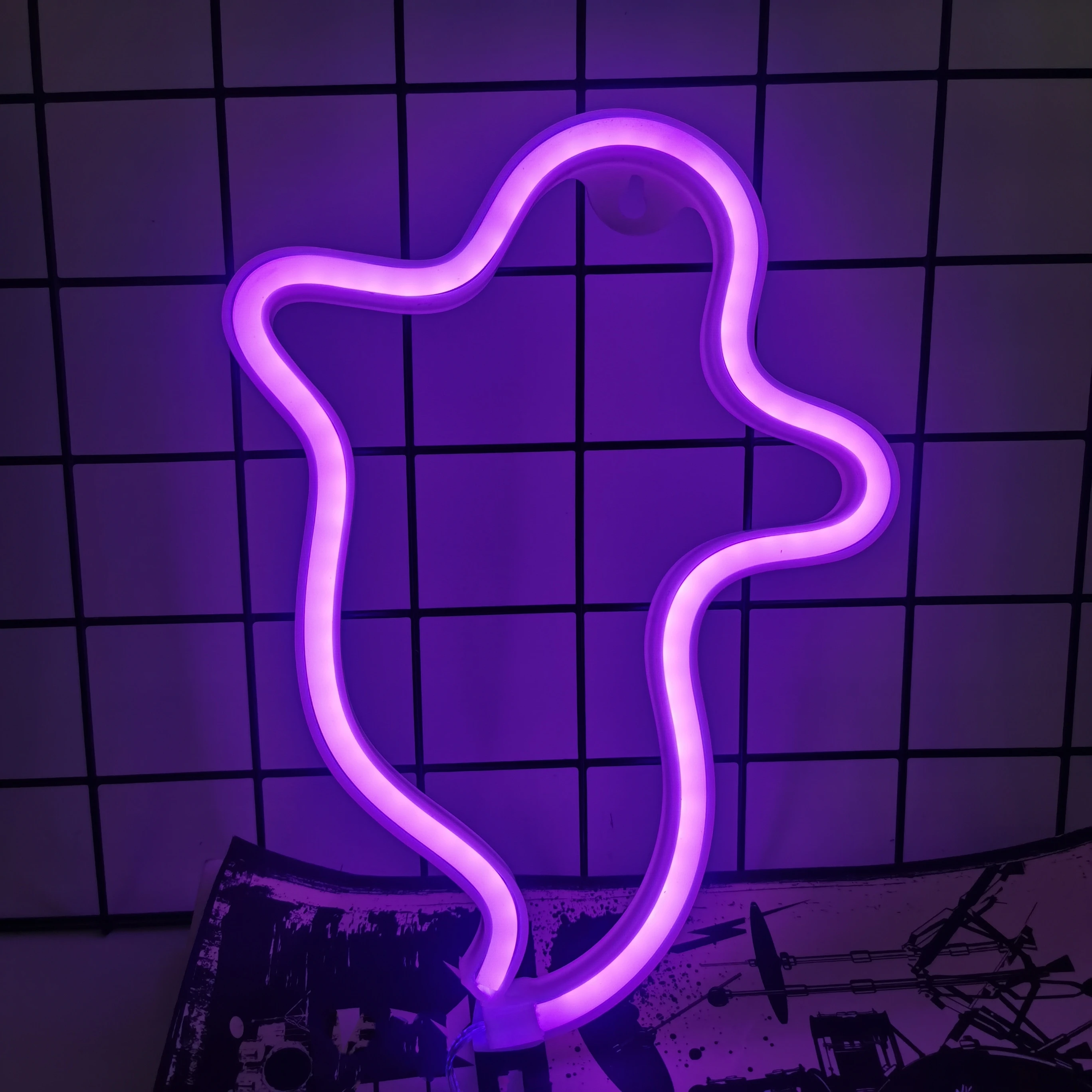 Ghost neon lights, Halloween LED lights, USB/battery powered, Halloween party, bar, room, game room, living room decoration