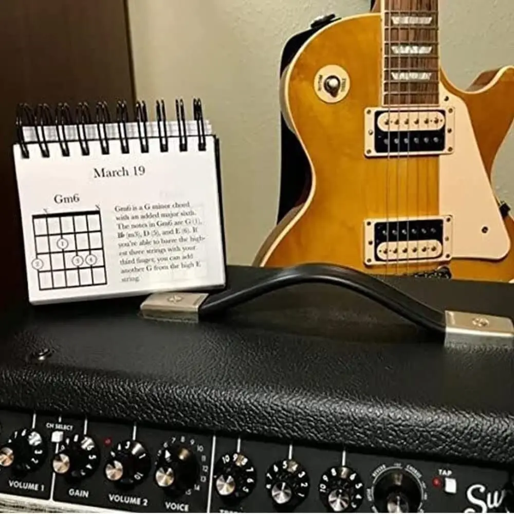 Dekoracje biurowe nowy styl kreatywny prezent 365 dni gitarowy akordy kalendarz dla gitarzysty 2023 codzienny kalendarz akordów gitarowych