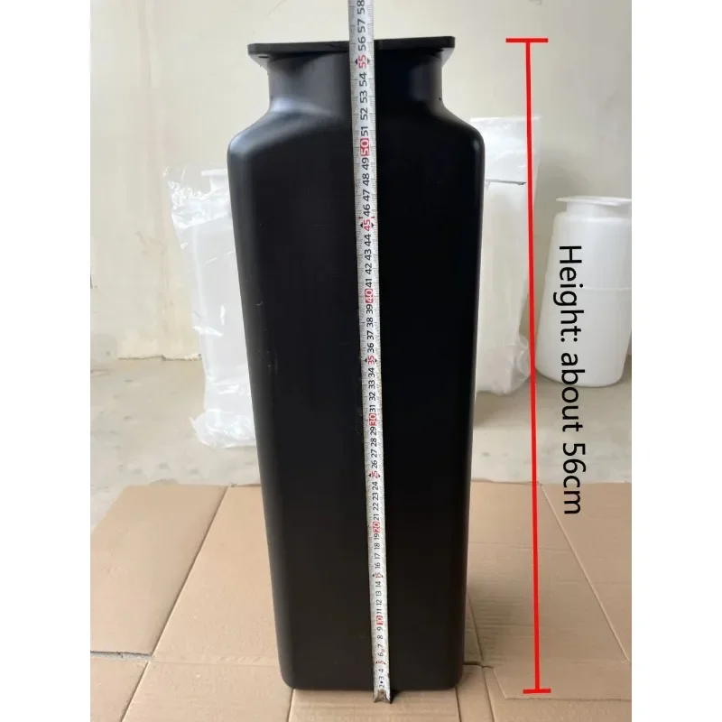 

Auto Lift Plastic Hydraulic Storage Oil Pot Universal Lift Oil Pot Accessories New 1PC