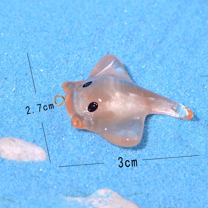 10Pcs Mini Cute Manta Rays Fish Resin Charms Colorful transparent Animal Pendants for Earring Keychain DIY Jewelry Making
