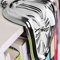 Melting Clock Surrealism Melting Clock Creative Vintage Melting Table Clock Roman Number Shelf Clock Exquisite for Table Decor