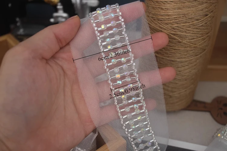 2 Meter. Hochwertiges 3D-Mesh-Band, maschinengewebt, mit Perlen bestickter Kante, Spitzenband, Nagelperlen, Kleidungszubehör RS24652 – Detail 5