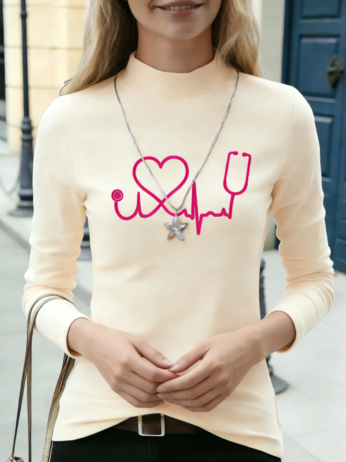 Vrouwen Mock Hals Lange Mouw Tops Roze Hart Stethoscoop Print Casual Blouse Mode Dagelijks T-shirt Zachte Top Voor Lente Herfst