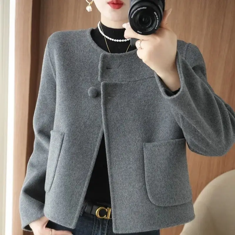 

2025 Autumn and Winter New Temperament Round Neck Double-sided Woolen Coat Women's Short Small Versatile Woolen Coat