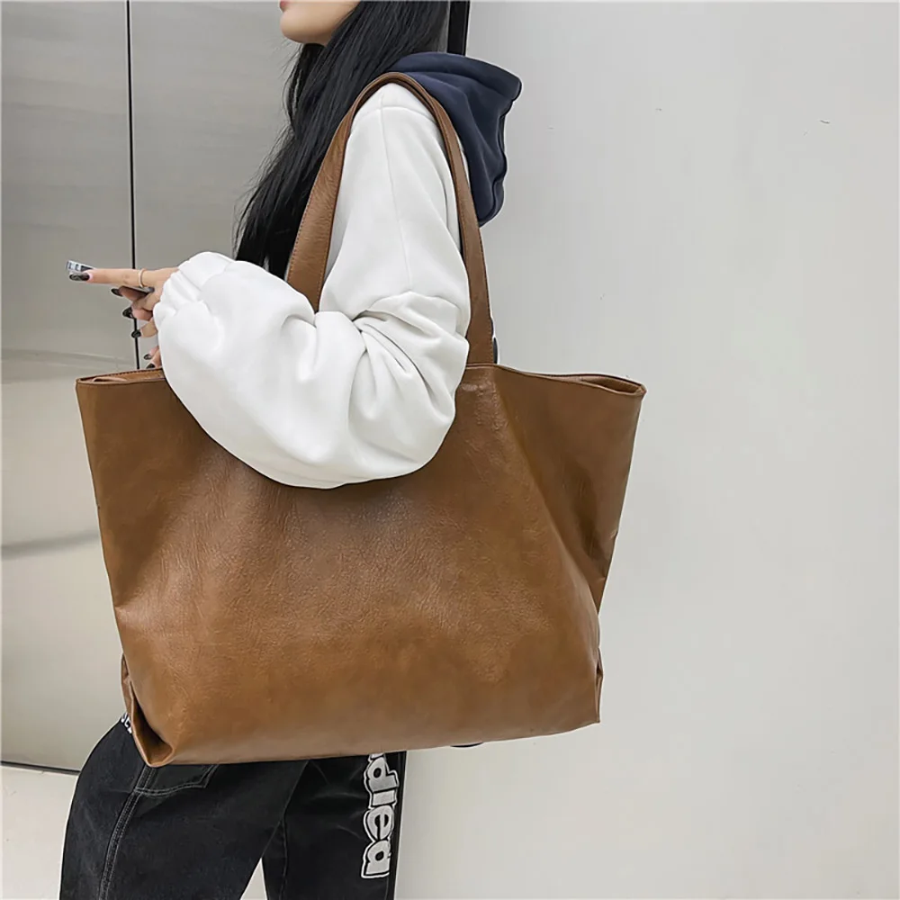 

Soft Pu Leather Women Men Tote Bags Fashion Outdoor Large Capacity Female Sports Fitness Travling Handbag Unisex Shoulder Bag