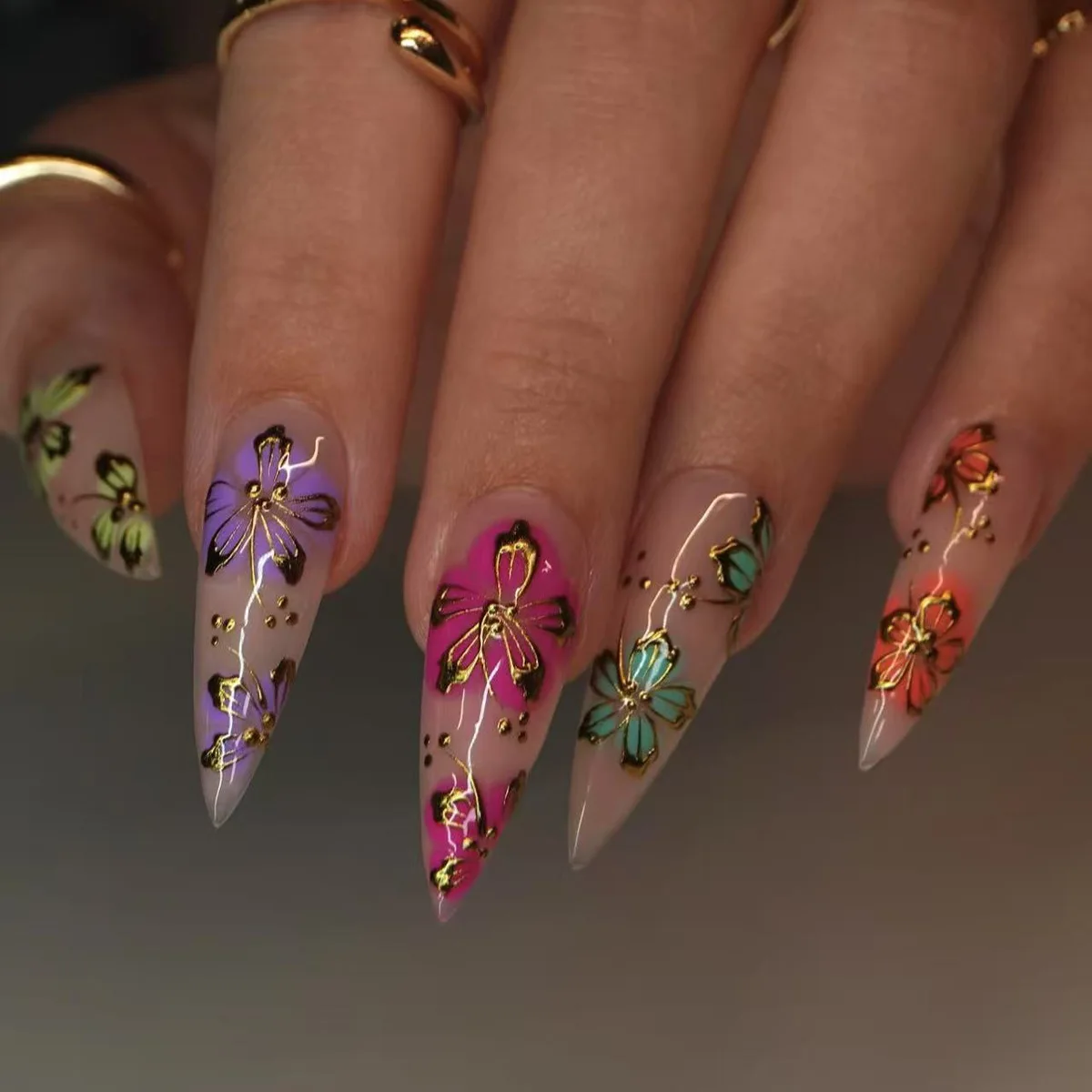 

24Pcs 3D Gilded with Design Fake Nails Long Stiletto False Nails Press on Colorful Flower Smudge Wearable Full Cover Nails Tips