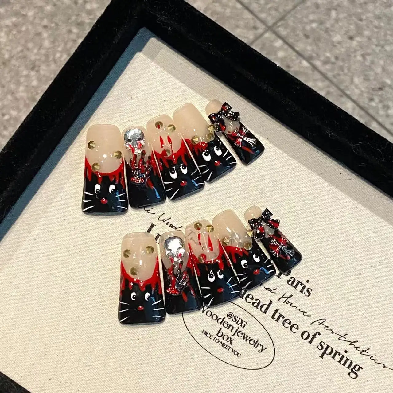 

10pcs Handmade Duck Nails – European & American Style, Bold & Unique Abstract 3D Carved Design, Premium Handmade Press-On Nails