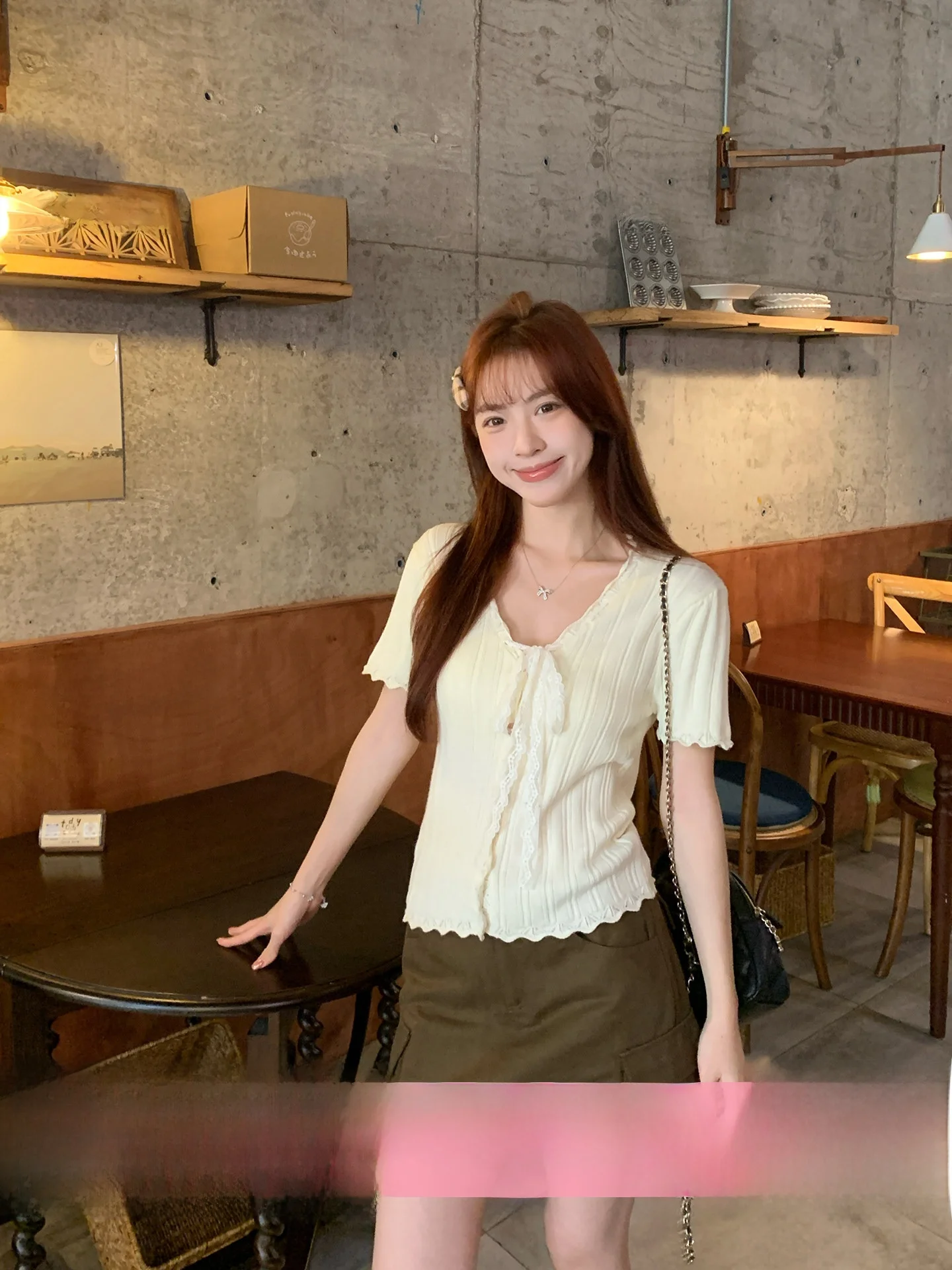 

Женская летняя футболка Morning Bloom Lace d Knitted с коротким рукавом и V-образным вырезом, приталенная, повседневная, в корейском стиле, мягкая, дышащая