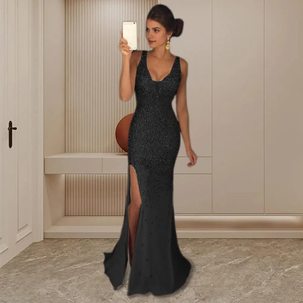 

Dress Elegant V-neck Sequin Evening Dress Mesmerizing Mesh Patchwork Slim Fit Mermaid Shape for Prom Banquets Parties Shimmering