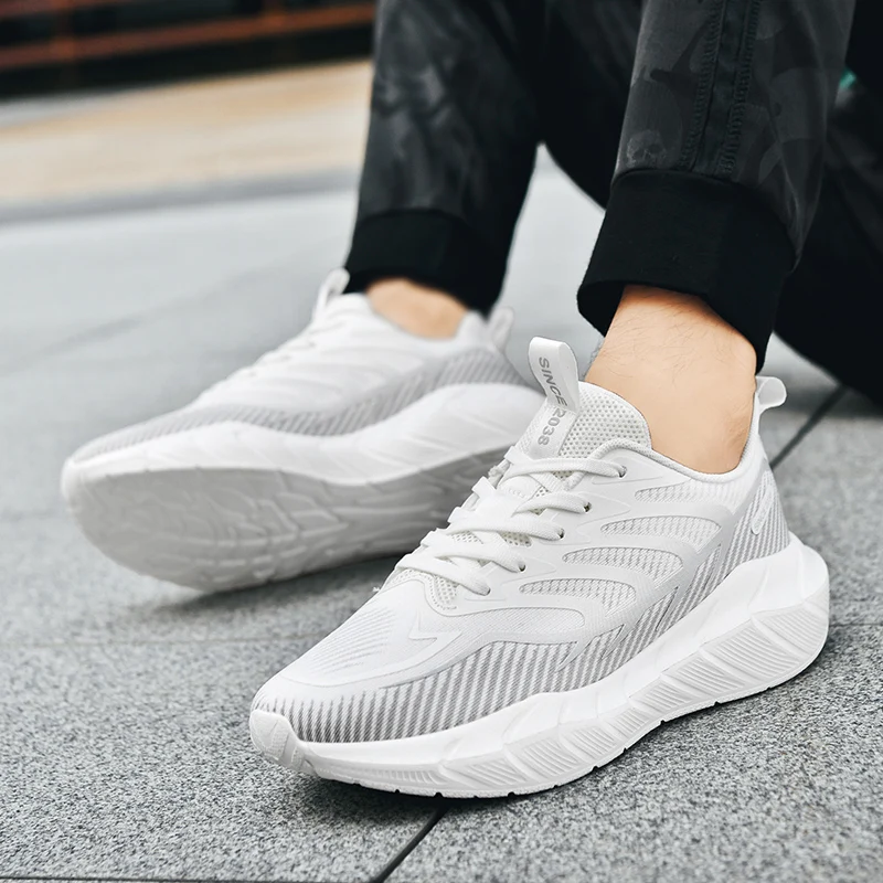 أحذية الجري الرجالية أحذية رياضية مريحة شبكية قابلة للتنفس خفيفة الوزن للرجال مقاومة للاهتراء وقابلة للتنفس ومضادة للانزلاق أحذية رجالية غير رسمية