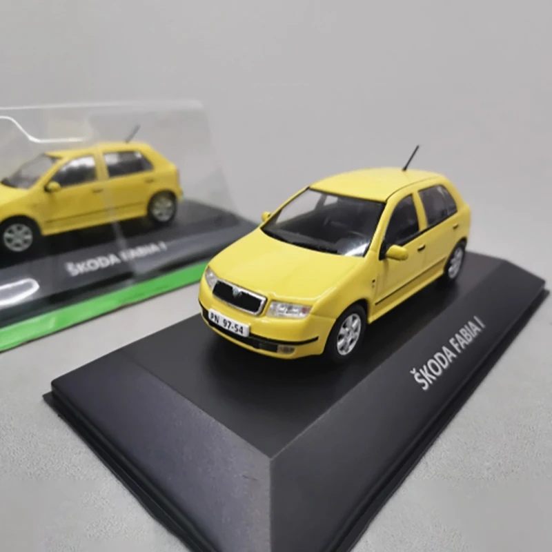 IXO 1/43 Scale SKODA FABIA I Alloy Car Model Adult Classic