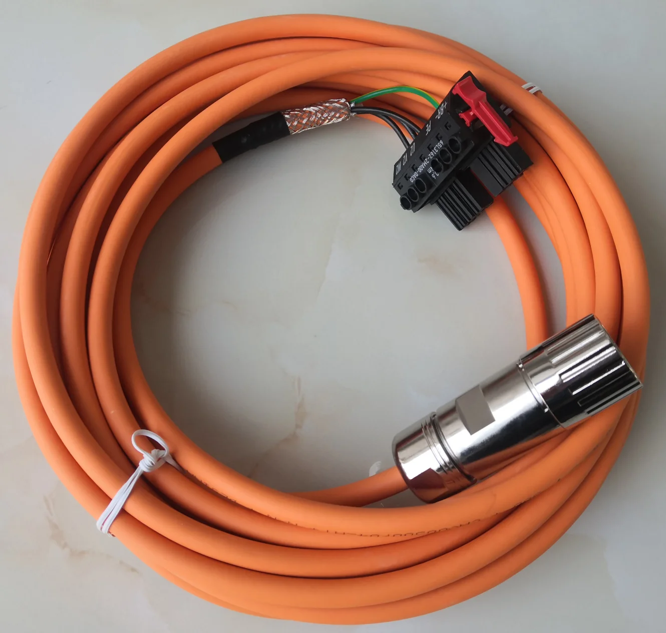 6Fx8002-5Cn06-1Af0/6Fx8002-5Cn06-1Ba0 Is Compatible with Siemens Servo Motor Power Cable Connecting Cable Power Cord