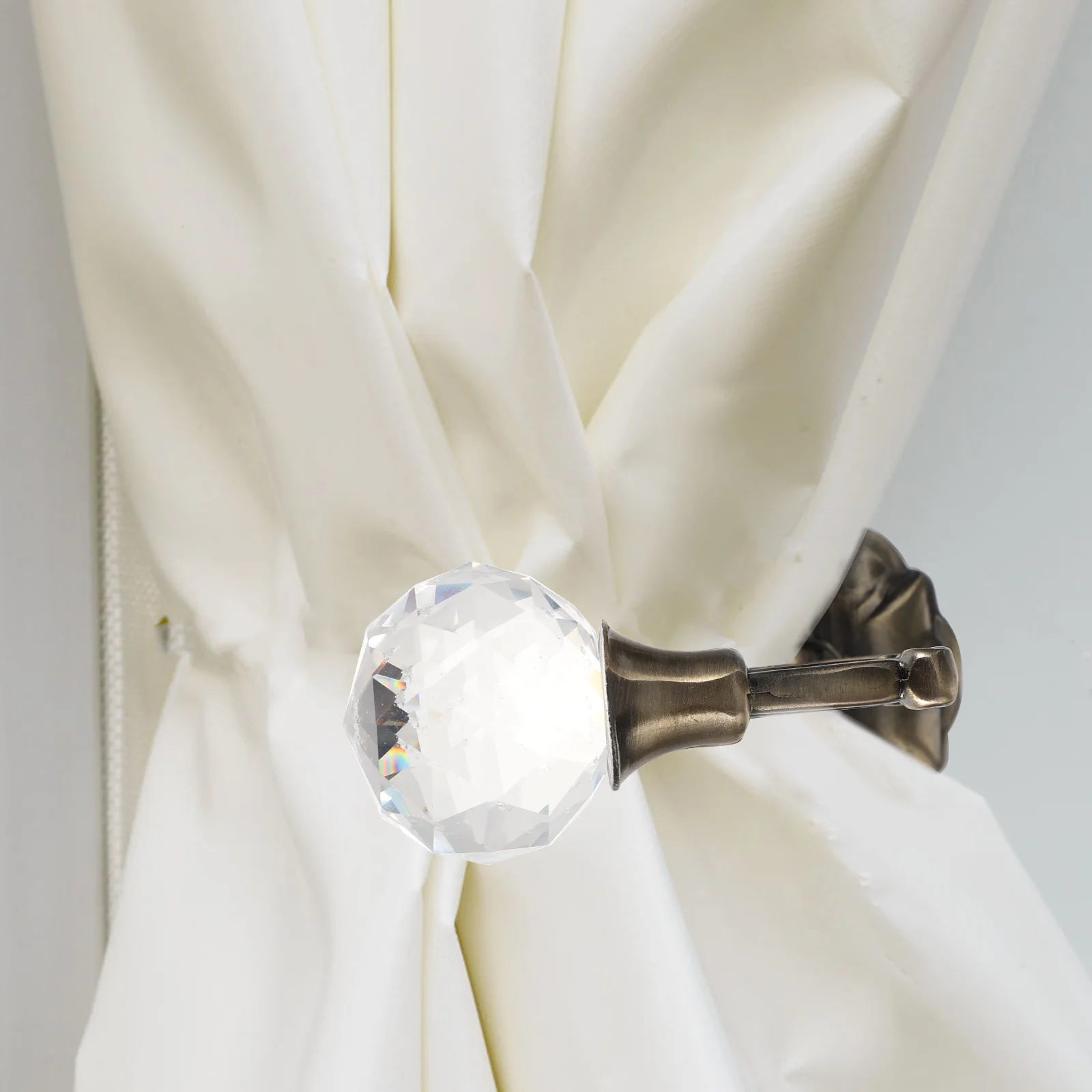 

Vintage Crystal Ball Holdbacks Curtain Hooks Brass For Classic Drapery Window Clothes Hat Hanging Wall Mount Home