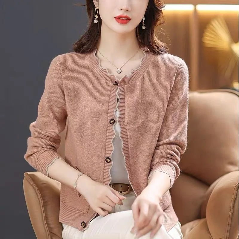 Simple Leisure Grace Lightly Cooked Intellectual Plain Simplicity Button Popularity Knitted Sweater Women\'s Top Autumn 2024