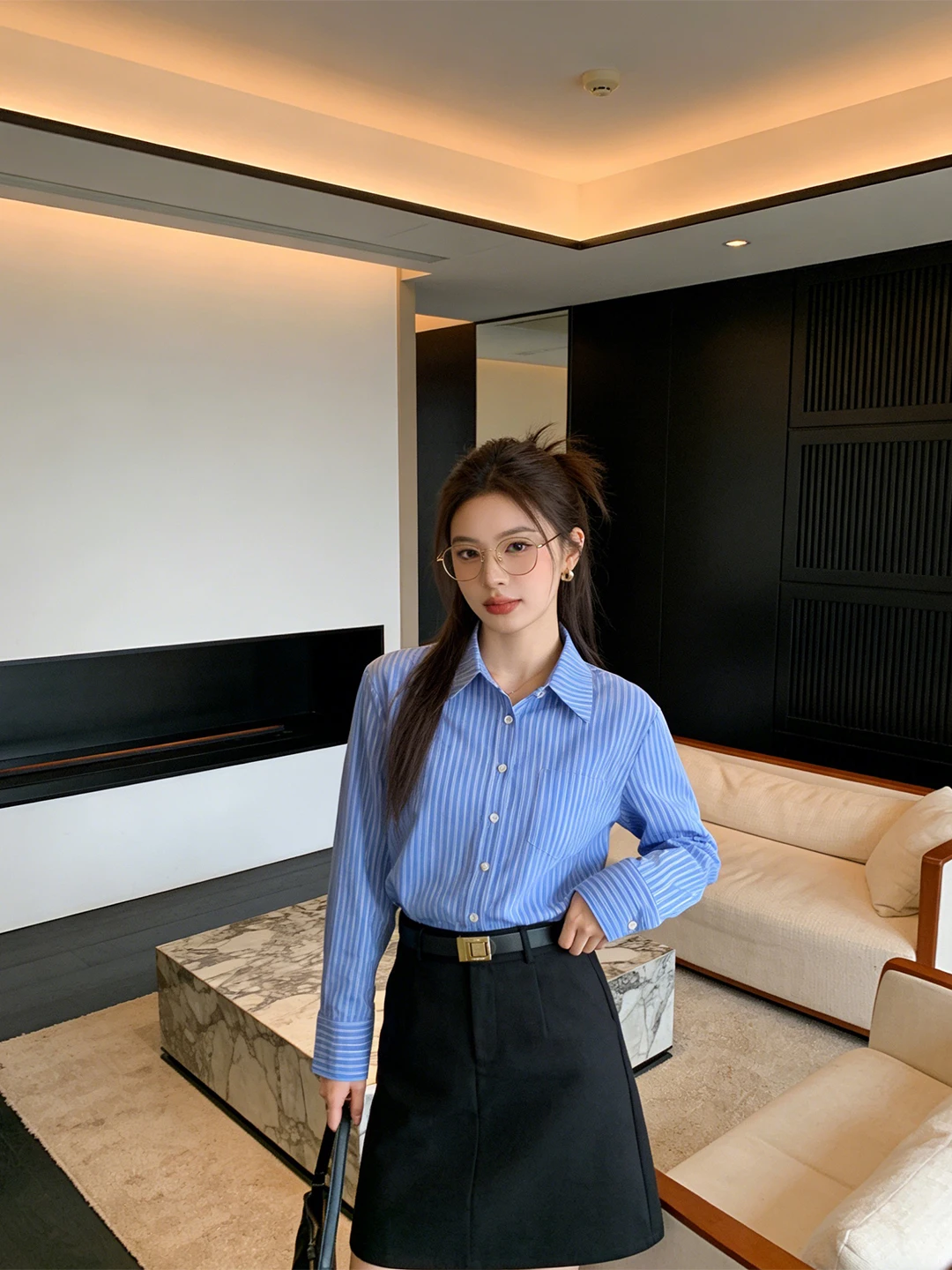 

Костюм с юбкой А-силуэта с высокой талией в корейском стиле, приятный к телу, дышащий, черный, с поясом, скрывающий бедра, хорошо сидит, женский, размер S