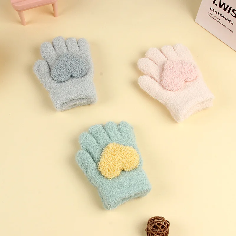 Winter Coral Fleece Kids Short Gloves Thicken Children Baby Love Plush Furry Full Finger Mittens Autumn Hand Warmer For 1-8Years