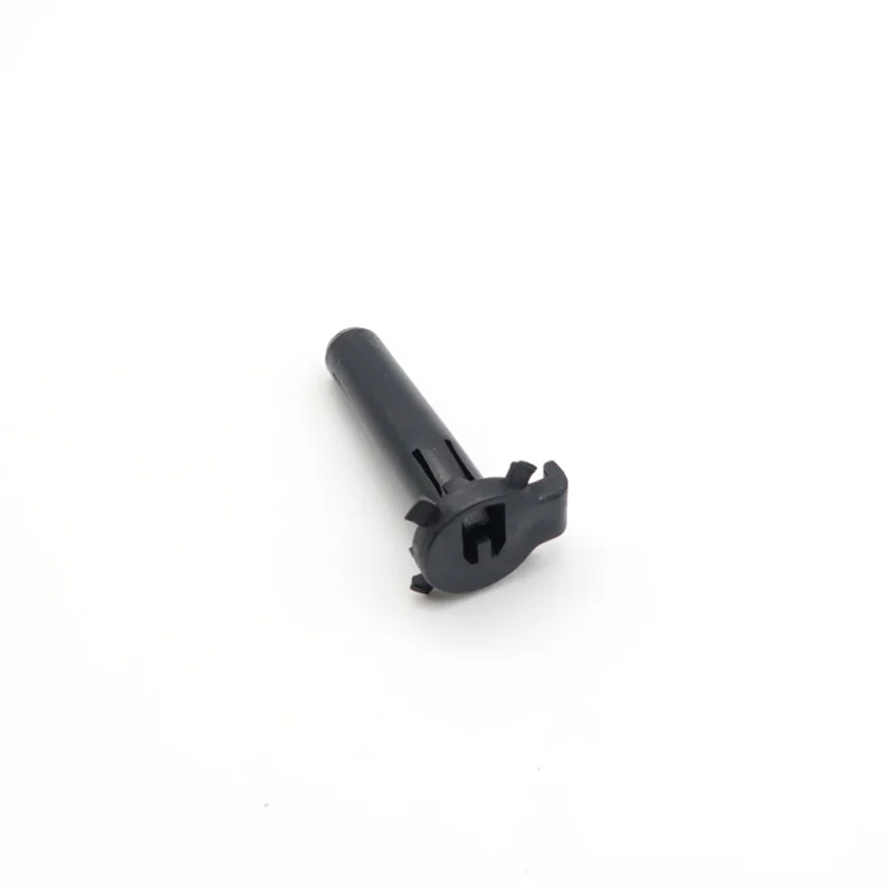 WHT WHT 001506 A PER Audi A4 A5 A6 A7 A8 Q3 Q5 Radiatore Staffa di Montaggio Superiore Bullone Punta del Serbatoio Nero Accessori Automotive di Alta Qualità