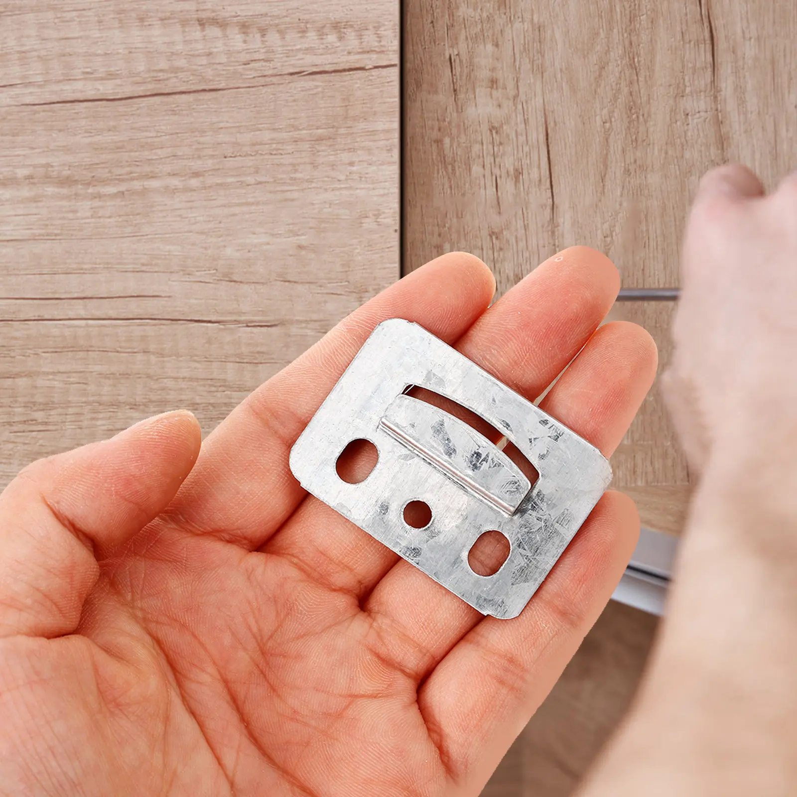 100Pcs Metal Wall Panel Buckle Robust Fixing Piece for Furniture and Integrated Panels Corrosion Resistant Long Lifespan Tool
