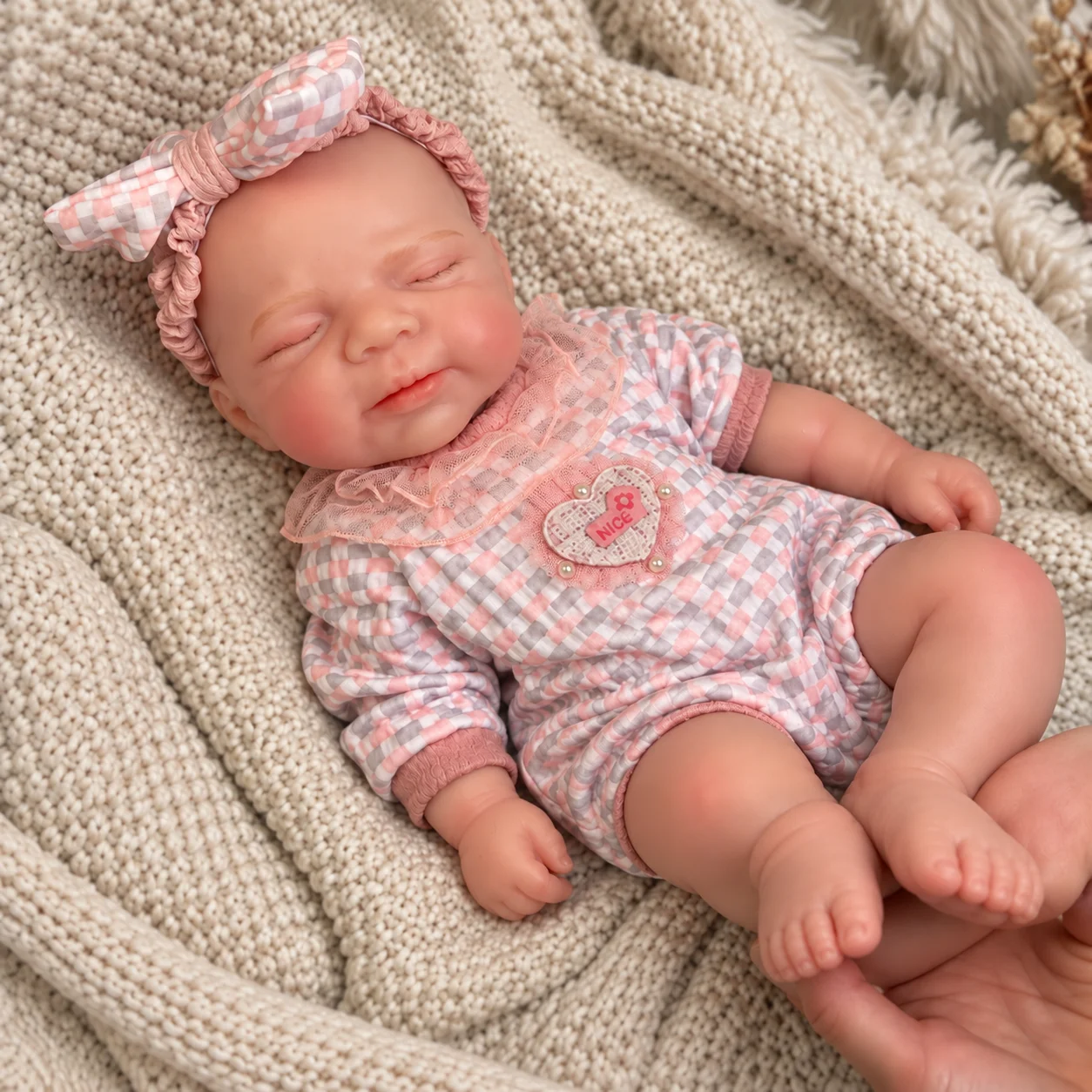 50cm Full Body Silicone Reborn Baby Doll Bald Head Closed Eyes Handcrafted Lifelike Newborn Boy & Girl Collectible Display Gift