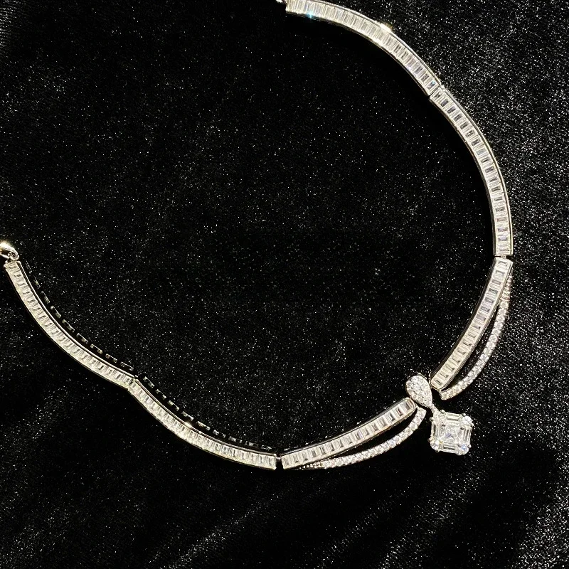 MDLFES Moiss1n الماس نمط العمل الثقيل الخفيفة الفاخرة T-مربع الماس قلادة تألق مليئة بالنجوم