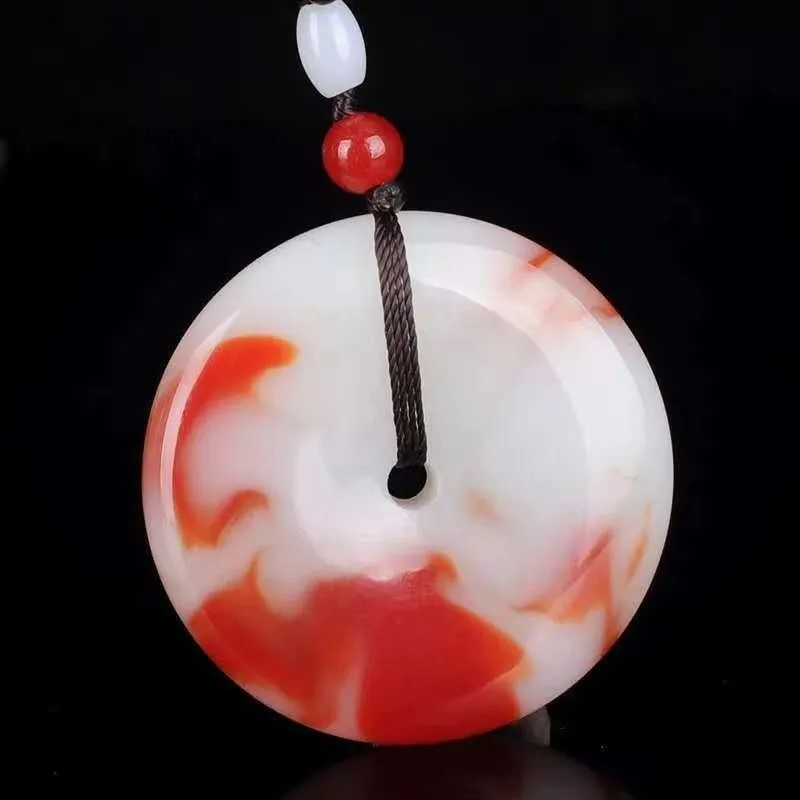

Natural Chicken Blood Color Hand-carved Safe Buckle Jade Pendant Fashion Boutique Jewelry Men and Women Gift Accessories