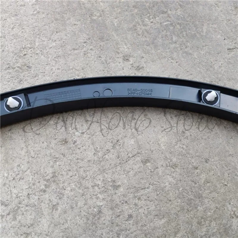 Suitable for FAW Pentium X40X80T33T77T99T55 wheel eyebrow wheel trim, leaf board trim, black strip trim