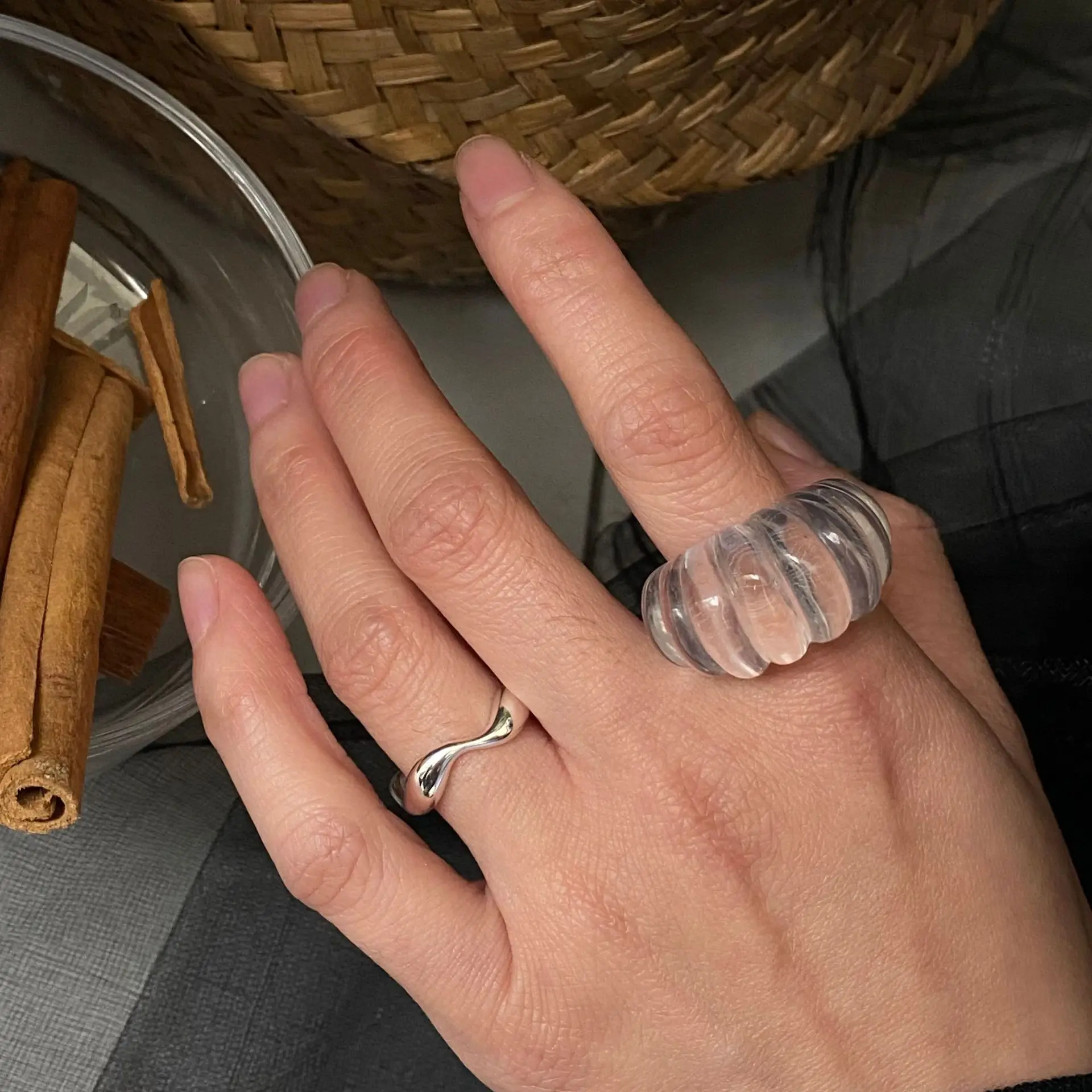 Geometric Simplicity Resin Retro Design Wide Face Chunky Ring Minimalist Women Vintage Fine Jewelry Gift Accessories Daily Rings