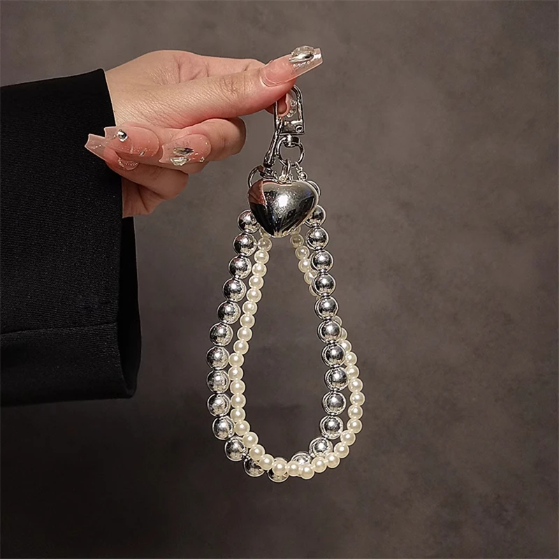 Stylish 3D Heart Pearl Beaded Phone Lanyard Wrist Chain Trendy Pendant Hanging Rope For Women Jewelry Bracelet Phone Accessories