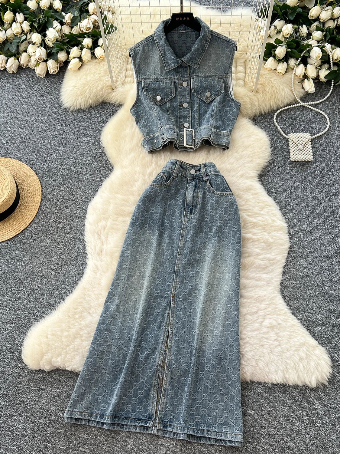 

Летняя женская джинсовая юбка с разрезом на талии и укороченный топ с поясом и завязкой на талии Dr Code Busin Casual