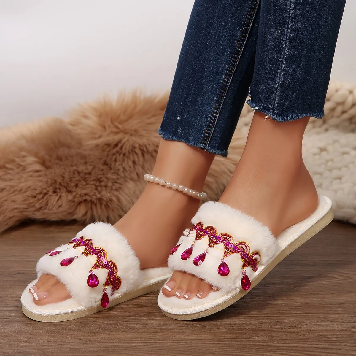 

Lovely Classic Slippers Female Daily Flat Low Heels Basic Women Shoes Mixed Color Fur Bright Diamond Summer Sandals Plus Size