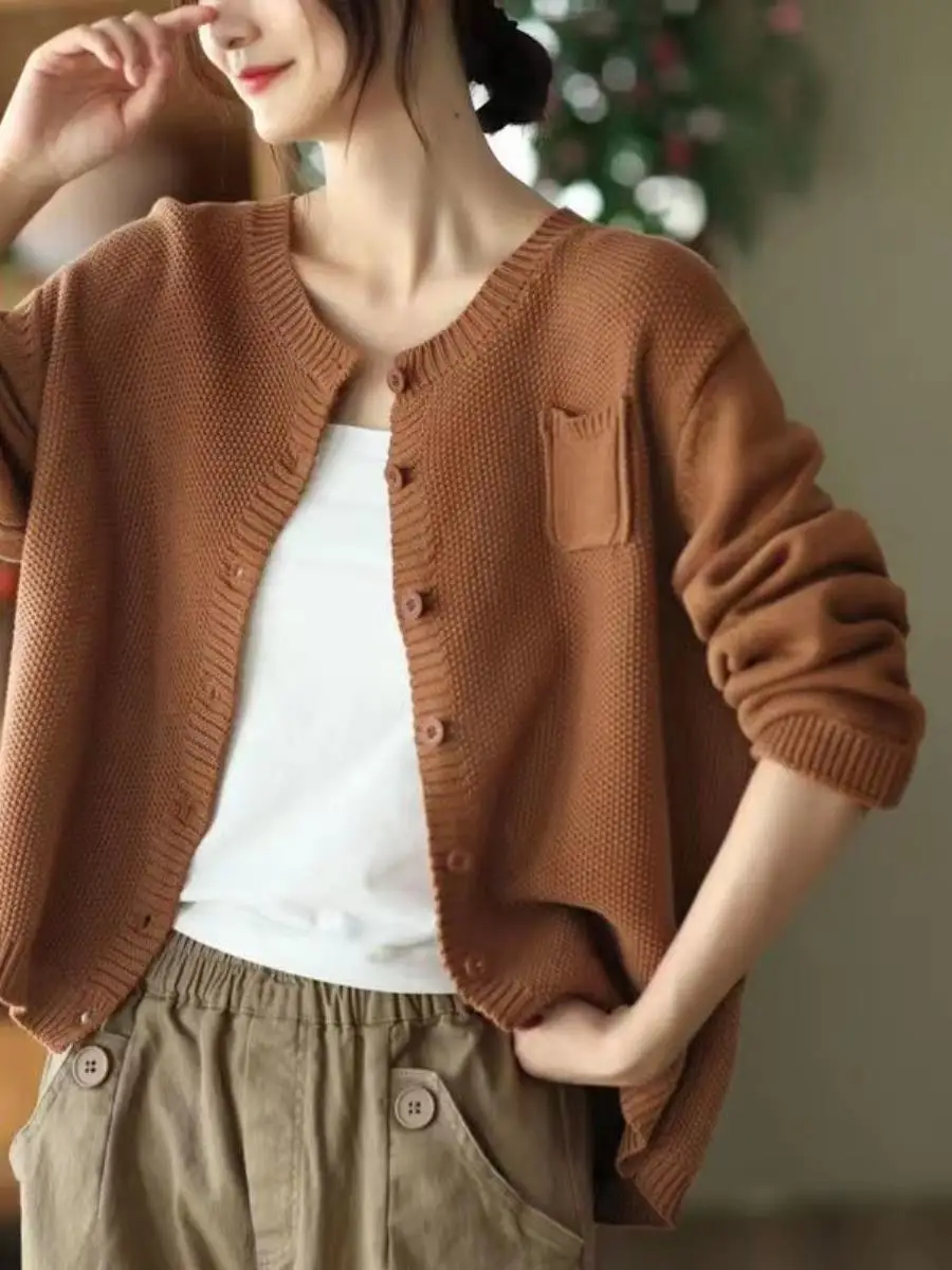 レトロな芸術風薄手ニットセーター長袖ラウンドネックカジュアルスタイルレディースアウターウェア3点セットおしゃれ春秋