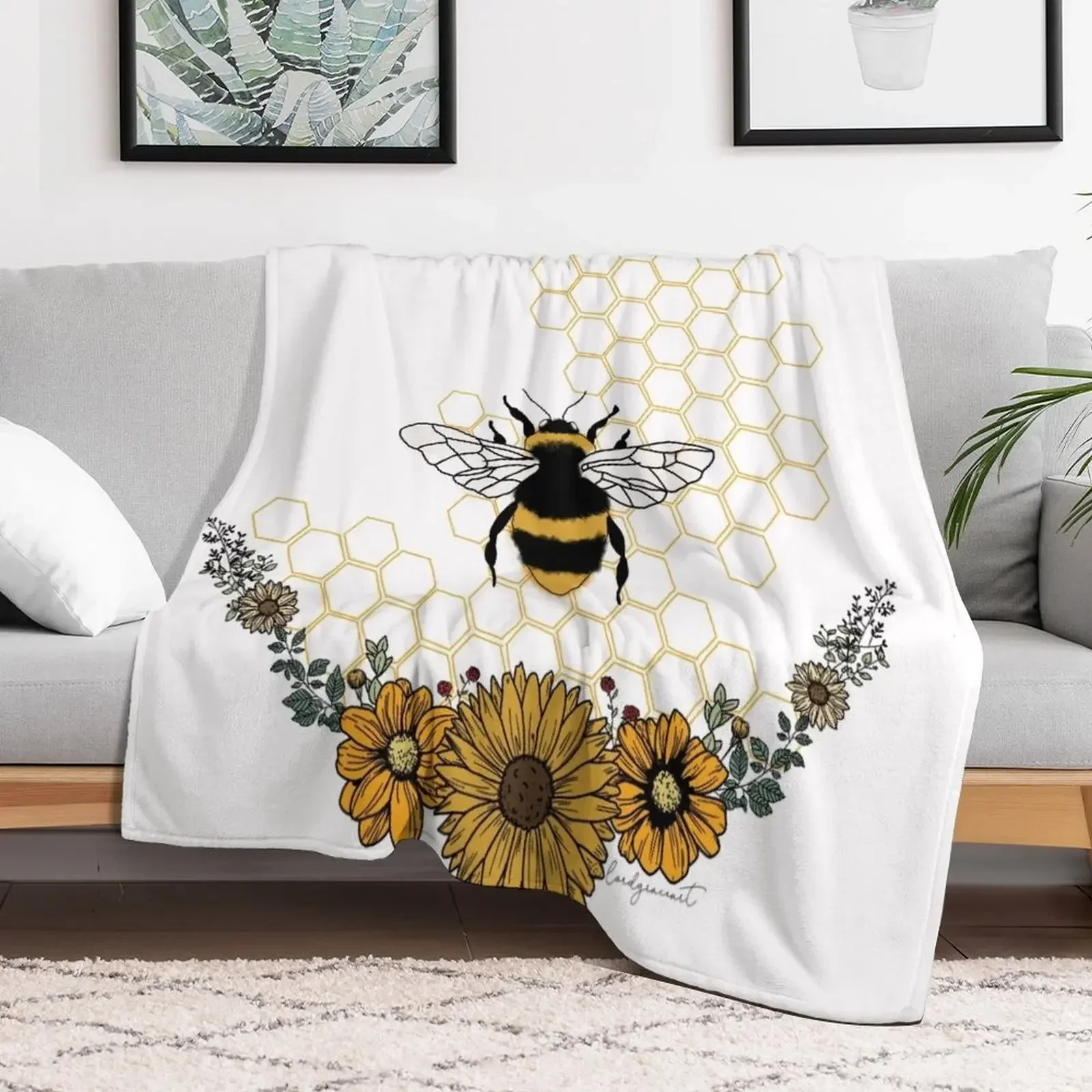 Sunflower Bee- Honey Comb Yellow Throw Blanket for babies Summer Flannel Bed Fashionable Blankets