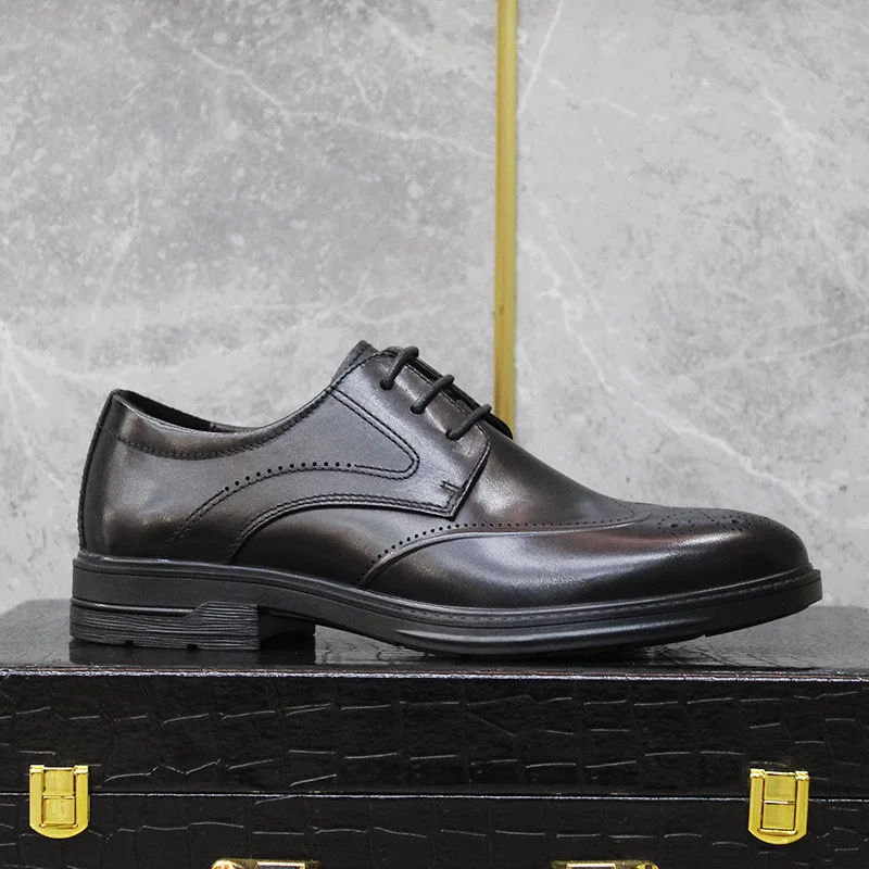 

Genuine Leather Classic Retro Brogues Men Lace Up Business Leather Shoes Formal Office Flats Men Wedding Party Oxford Shoes