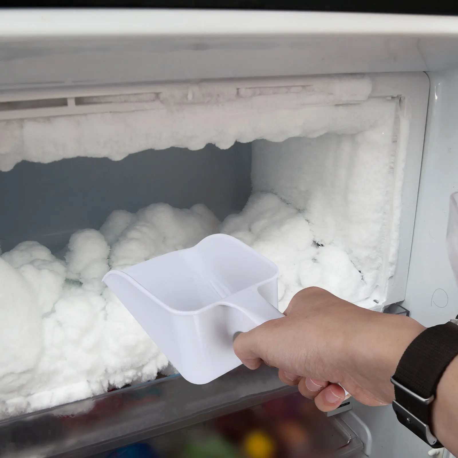 

1Pcs Premium Ice Scraper Freezer Shovel Long Lasting Rust Resistant Comfortable Grip Tough Ice Snow Remover Freezer Shovel