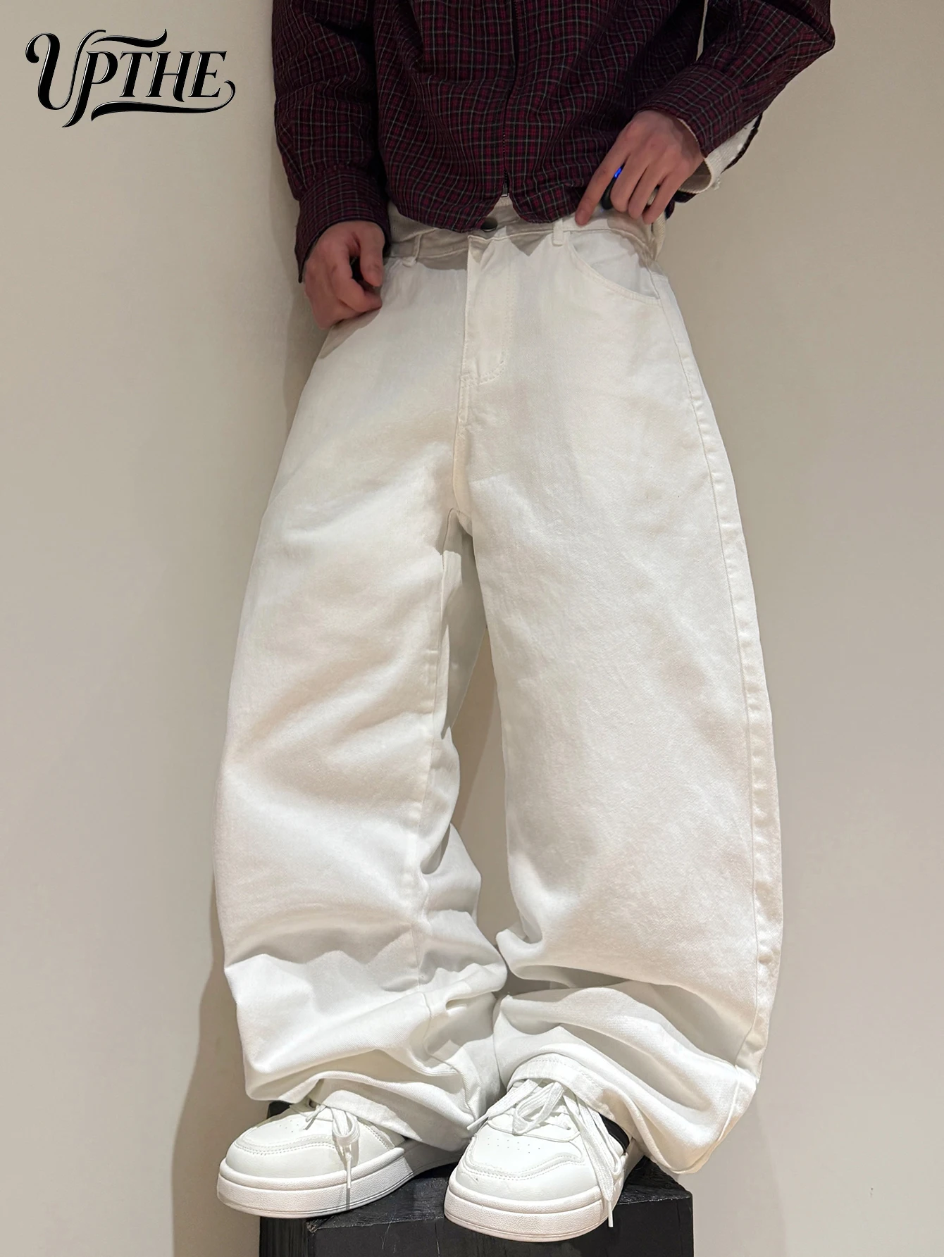 UPTHE Mens White Wide Leg Jeans, Mid Rise Baggy Denim Pants, Loose Relaxed Fit Y2K Street Fashion Casual Long Jeans for Men