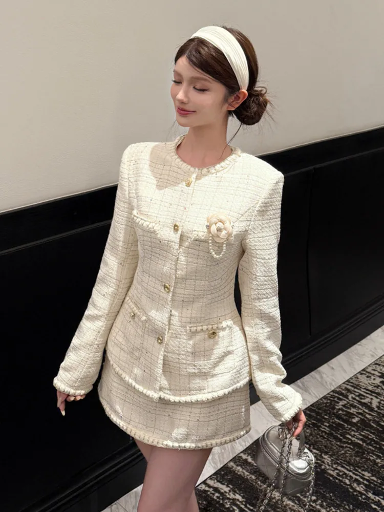 عالية الجودة أنيقة بدلة على الموضة مجموعة خريف شتاء 2025 سيدة جديدة حلوة شيك تنورة صغيرة قطعتين مجموعة للنساء Conjuntos Cortos #1