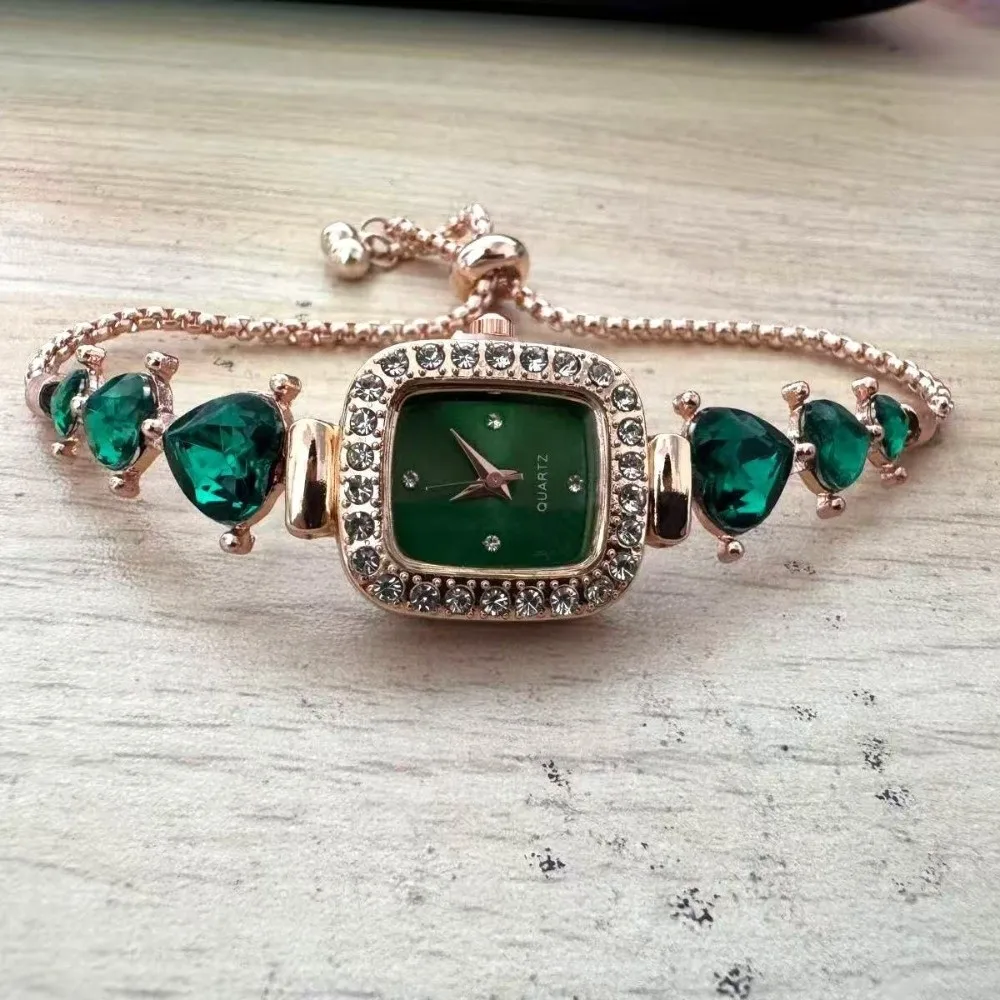 Fashion Adjustable Women's Bracelet Watches Precise Elegant Diamond-studded Watches Versatile Alloy Quartz Watch Birthday Gift
