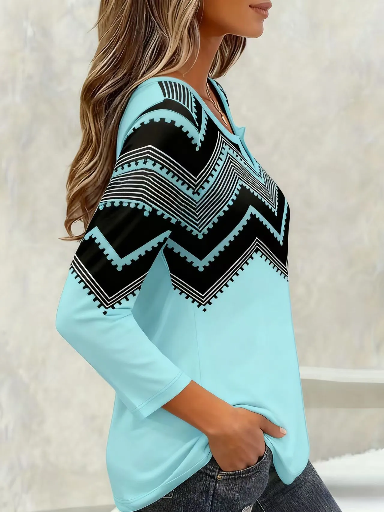 

Женская одежда больших размеров с волнистым принтом, V-образным вырезом, футболка с длинными рукавами, подходит для весны и осени, можно стирать в машине, одежда больших размеров