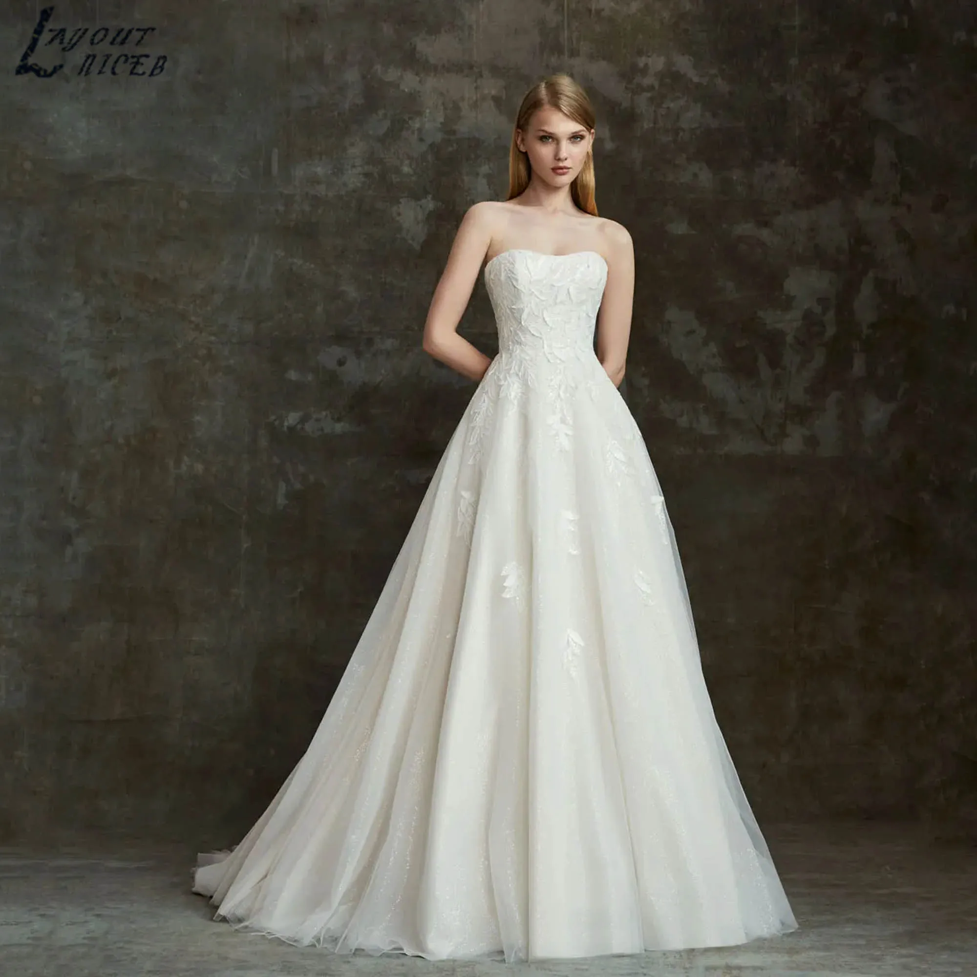 A-line Appliques Wedding Dresses Classic Romantic Strapless Tulle Bridal Gowns 2025 Backless vestidos de novia Customized