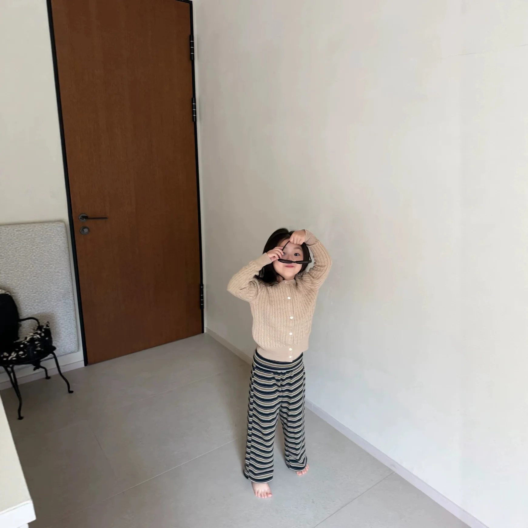 Korean Girls' Autumn Sweater 2026 New Temperament Women's Treasure Fashion Khaki Knitted Sweater Striped Pants