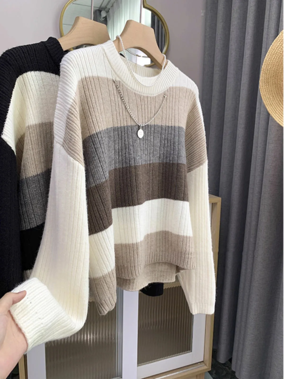 

Loose Retro Slouchy Knit Sweater Women's Fall Striped Fashion Long-sleeve Design Sense Knit Sweater Aesthetic Round Neck Sweater