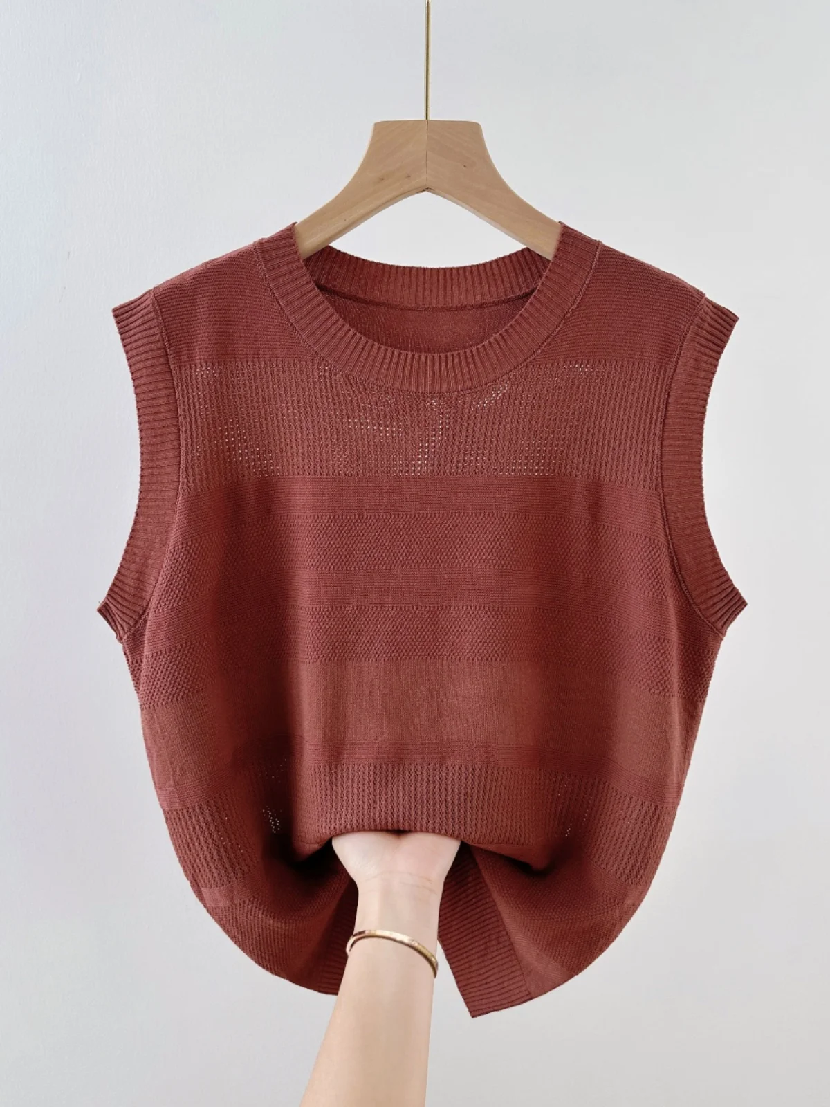 Ladies Summer Ice Silk Hollow out Base Tank Top Loose Fit Thin Sle Svel Pure Color Boting Vest Daily Commute Sle