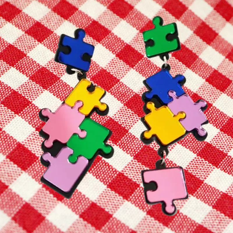 עגילי פאזל צבעוניים לנשים עם מראה מבריק, עיצוב גיאומטרי אקרילי קל משקל, עגילי הצהרה לשימוש יומי/מסיבה