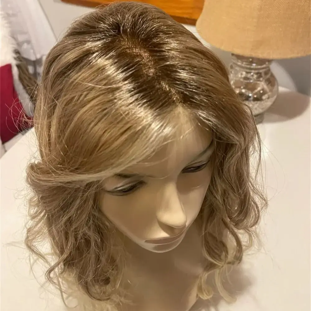 

Парик с индивидуальной ресничной линией и светлыми корнями, премиум-класса, средней светлой блонд-оттенки с мелированием, синтетический парик с кружевной передней частью, женский парик для вечеринок