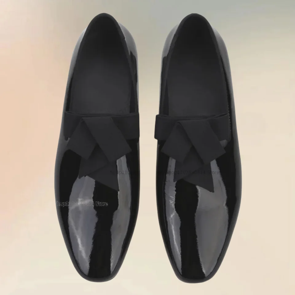 Fliege Dekor schwarz Lack leder Slipper modische Slip auf Männer Schuhe Roman Handwerk Party Bankett plus Größe Männer Kleid Schuhe