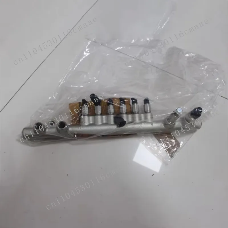 Construction machinery parts, high quality common rail assembly 6261-71-1220 suitable for engine SAA6D125E SAA6D140E SAA6D170E