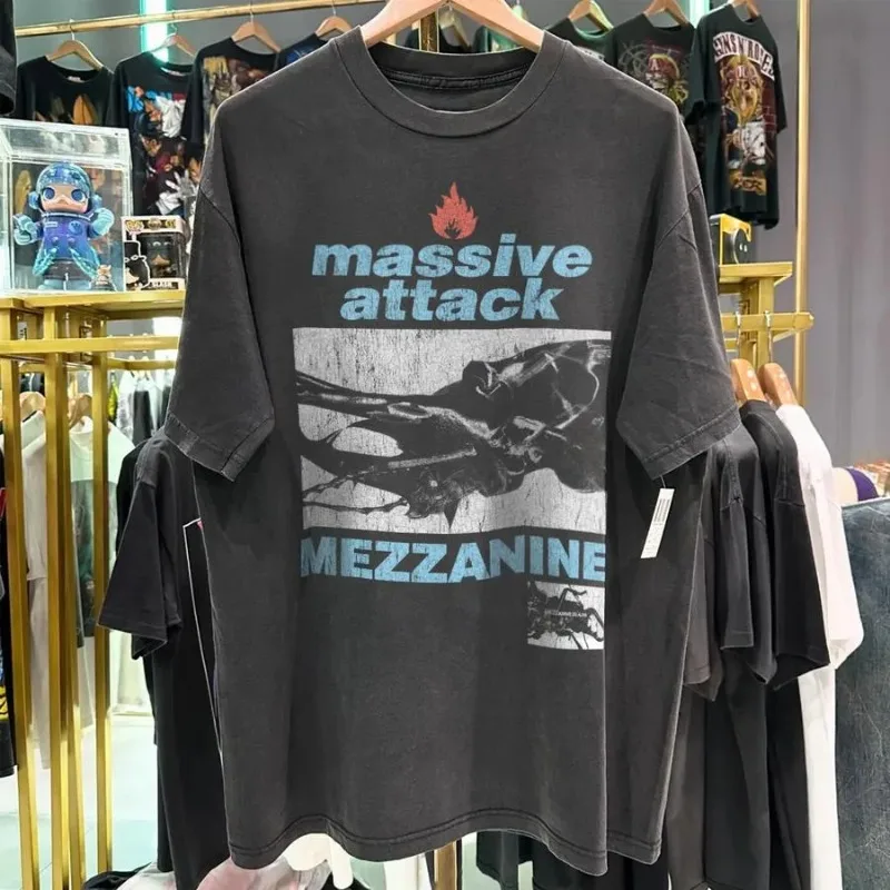 Camiseta vintage de Harajuku de MASSIVE ATTACK MEZZANINE Euro Tour