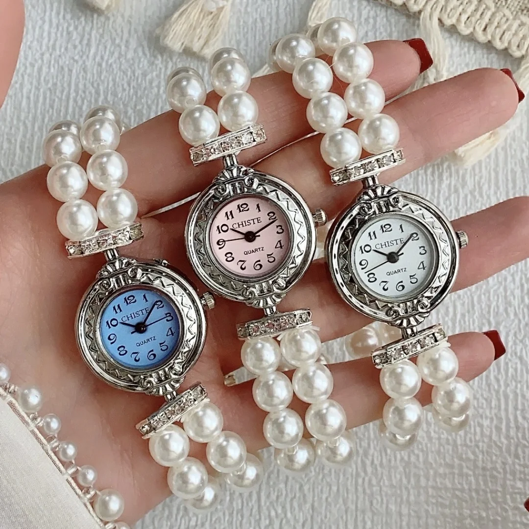 ساعات نسائية سوار من اللؤلؤ الأبيض ساعات نسائية فضية مستديرة صغيرة ساعات كوارتز نسائية Relojes Para Mujer