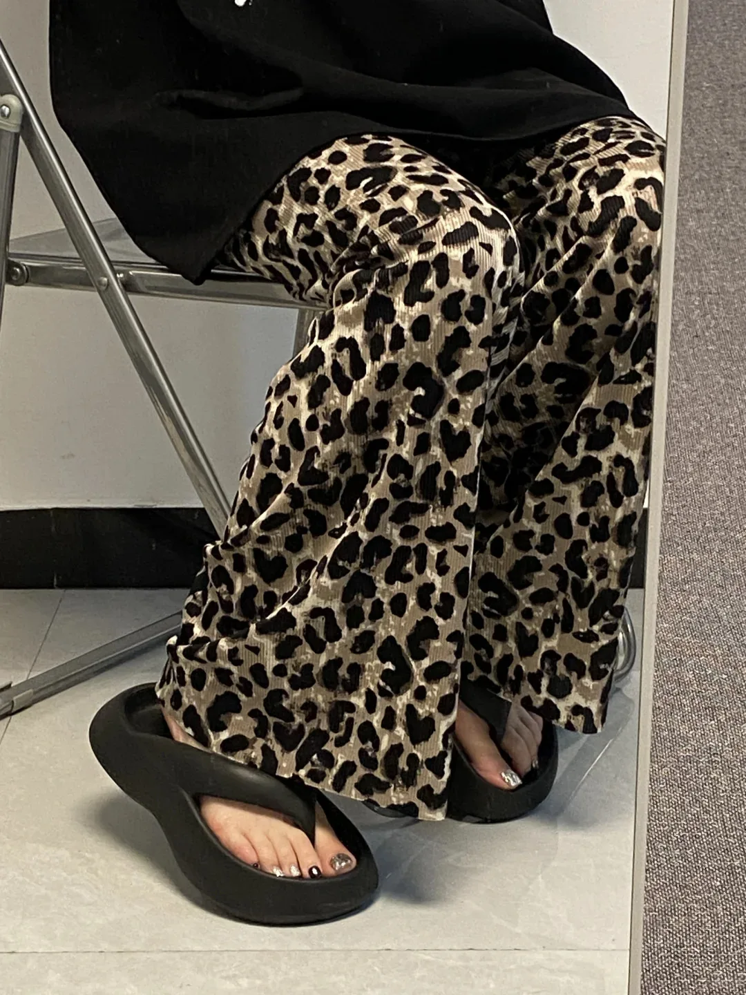 Leopard print--brown